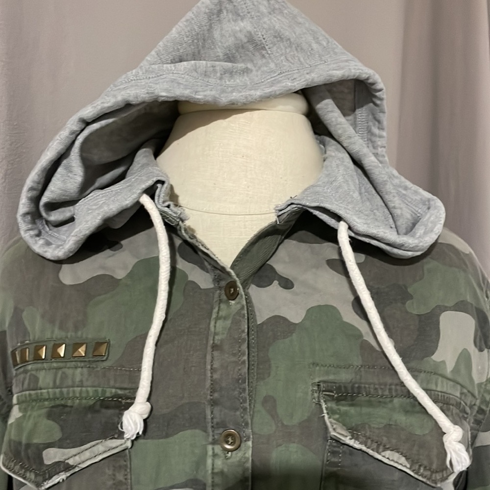 Mudd Camouflage Top - Picture 4 of 7